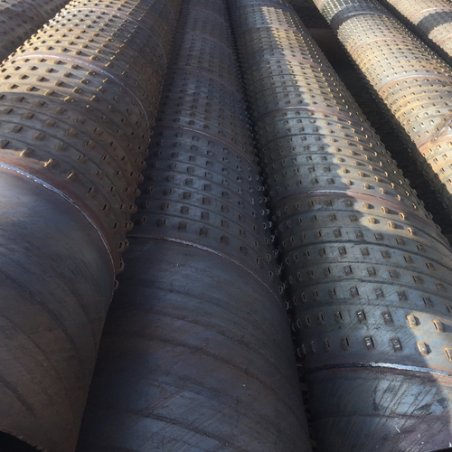 海南孔式滤水管的材质选择